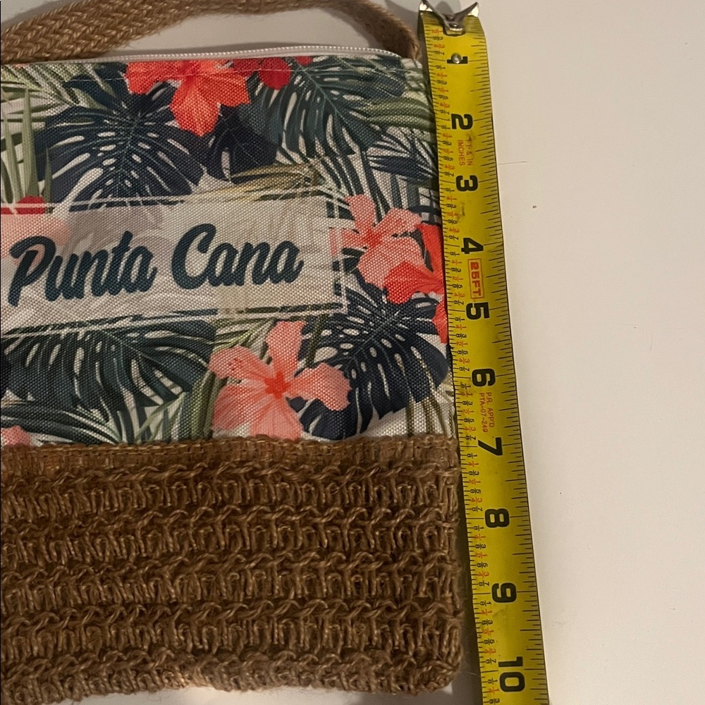 3/$15. Punta Cana crossbody - Picture 6 of 6